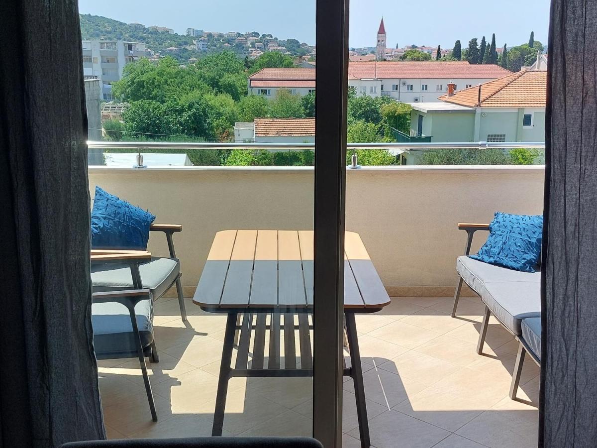 Mislav Apartment Трогир Екстериор снимка